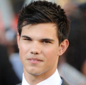 taylor-lautner-thinck-straight-hairstyle