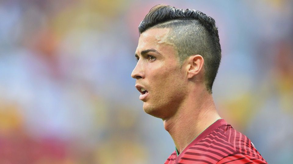El-pelo-de-cristiano-ronaldo-en-el-2015-rapado-lado 
