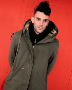 Los mejores peinados con cresta para hombre discreta