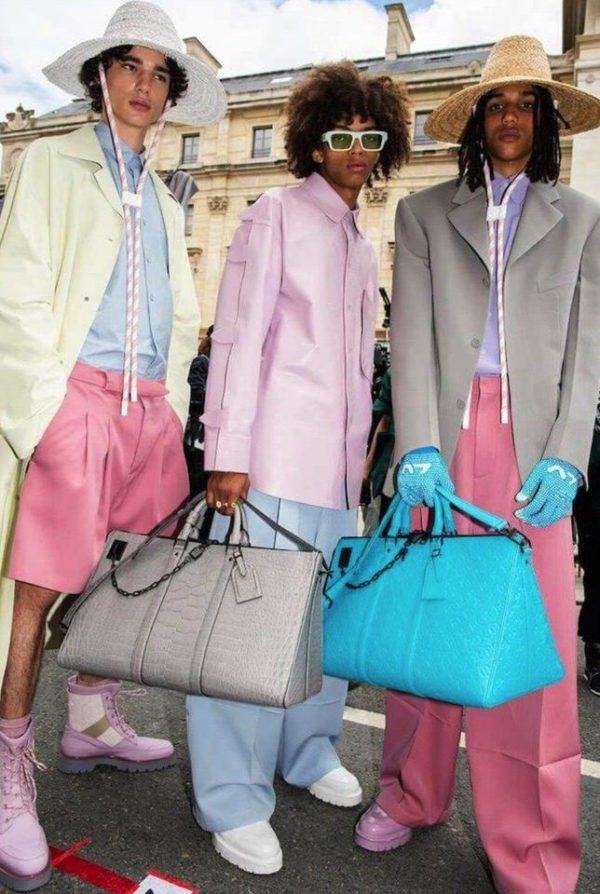 Bolsos para hombres? Te descubrimos los más útiles - Modaellos.com