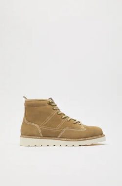 Botas y botines de moda para hombre tendencias otoño invierno BOTAS FOTOS bota piel cordones zara