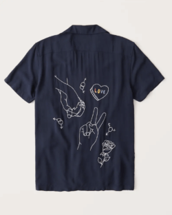 Las Rebajas en Abercrombie para Verano camisa cuello cubano Pride