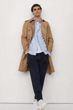 Catálogo H&M Otoño Invierno gabardina sarga