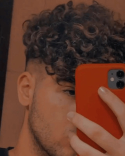 ¿Cómo hacerse una permanente en casa? Selfie