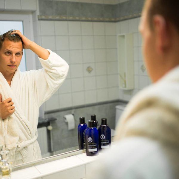 Los 10 mejores productos para el pelo rizado del hombre Champú KS