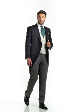 Trajes negros para novio chaqué