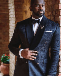 Trajes negros para novio americana cruzada