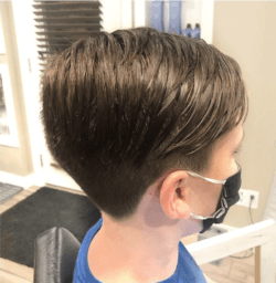 Cortes de Pelo para Adolescentes clásico raya a un lado