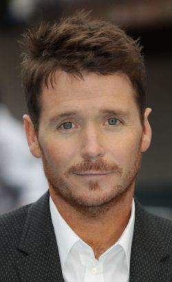 Cortes pelo cara redonda para hombres FOTOS corte choppy