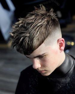 Cortes pelo cara redonda para hombres FOTOS corte texturizado