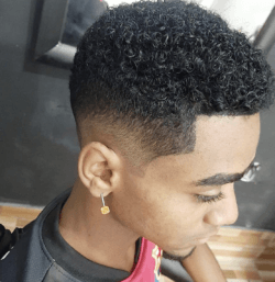 Los mejores cortes de pelo con navaja para hombre undercut bajo