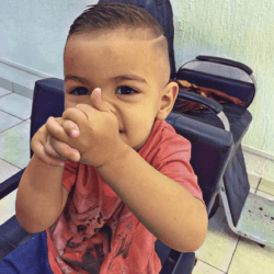 Los mejores cortes de pelo con navaja para hombre peque