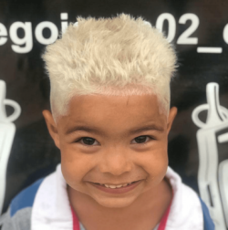Los mejores cortes de pelo con navaja para hombre blanco nene