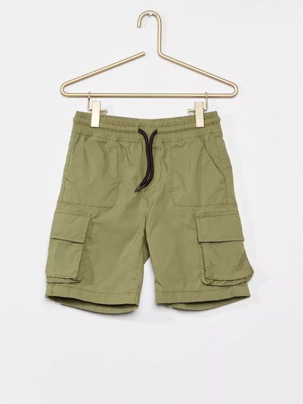 Ropa niños gorditos primavera verano pantalones KIABI bermuda verde